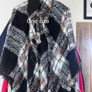 NWT Apt 9 plaid wrap